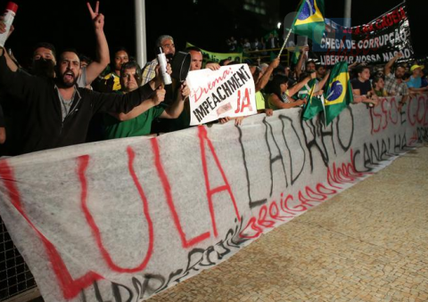 Brasile, esplodono le proteste contro Lula al governo