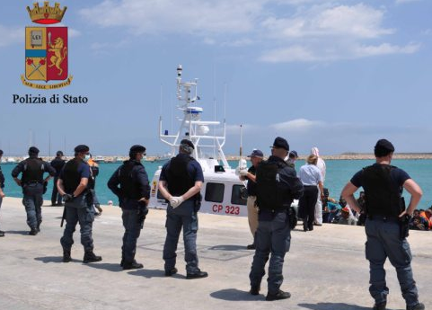 Catania, fermati dalla polizia quattro presunti scafisti