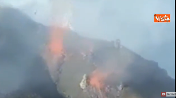 Il vulcano Stromboli torna ad eruttare: piccole colate di lava