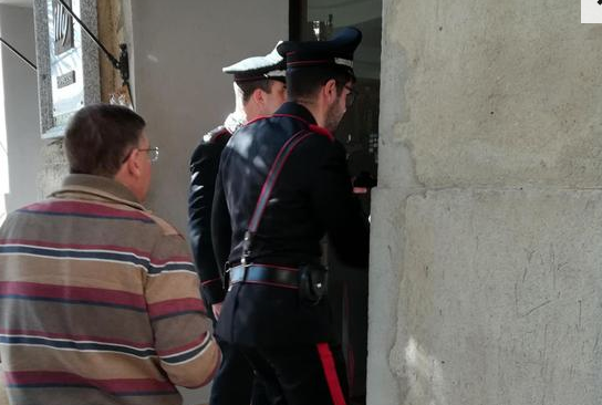 Si spara all'impazzata nel Vibonese, 2 morti e tre feriti: preso il killer