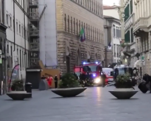 Falso allarme bomba a Firenze per un trolley dimenticato