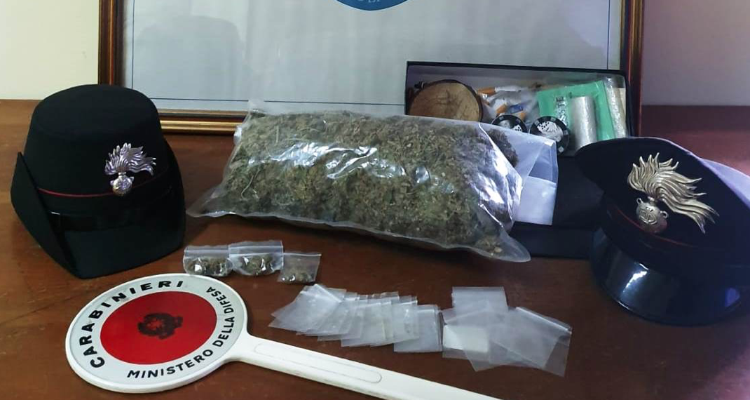 Studente arrestato a Giarre, in casa gli trovano 400 grammi di marijuana