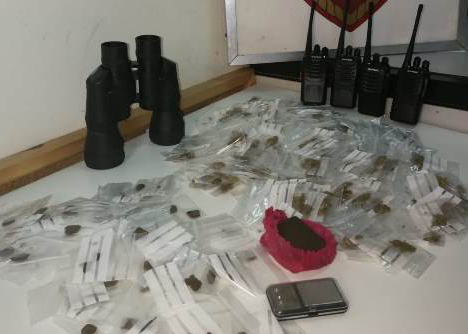 'Fumo', hashish 4 ricetrasmittenti sequestrati in via Immordini a Siracusa