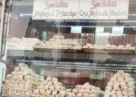 A Taormina dolci tipici che richiamano la mafia: scoppia la polemica