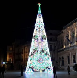 Stasera l'accensione dell'albero di Natale al Duomo di Siracusa