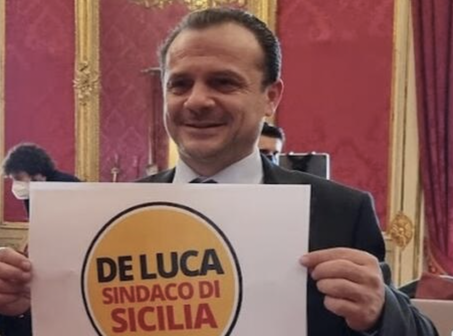 Regione senza bilancio, De Luca: "Armao si dimetta"