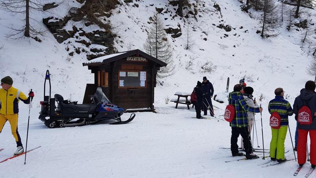 Bimba di 9 anni morta su pista di sci, 4 indagati a Torino