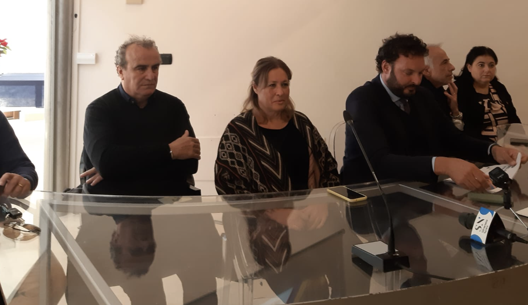 Conferenza stampa di Italia: "Completata la manutenzione delle strade di Siracusa"