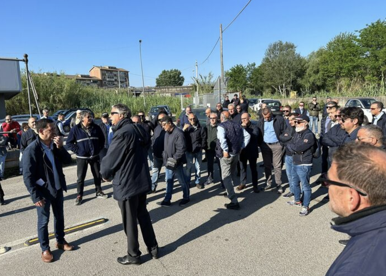 Proteste a Cosenza degli autisti e dei controllori dei bus