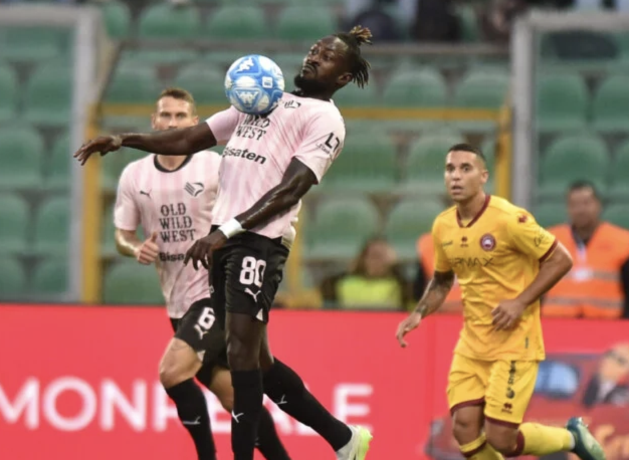Il Palermo non crea pericoli, il Cittadella lo beffa nel finale: contestato Corini