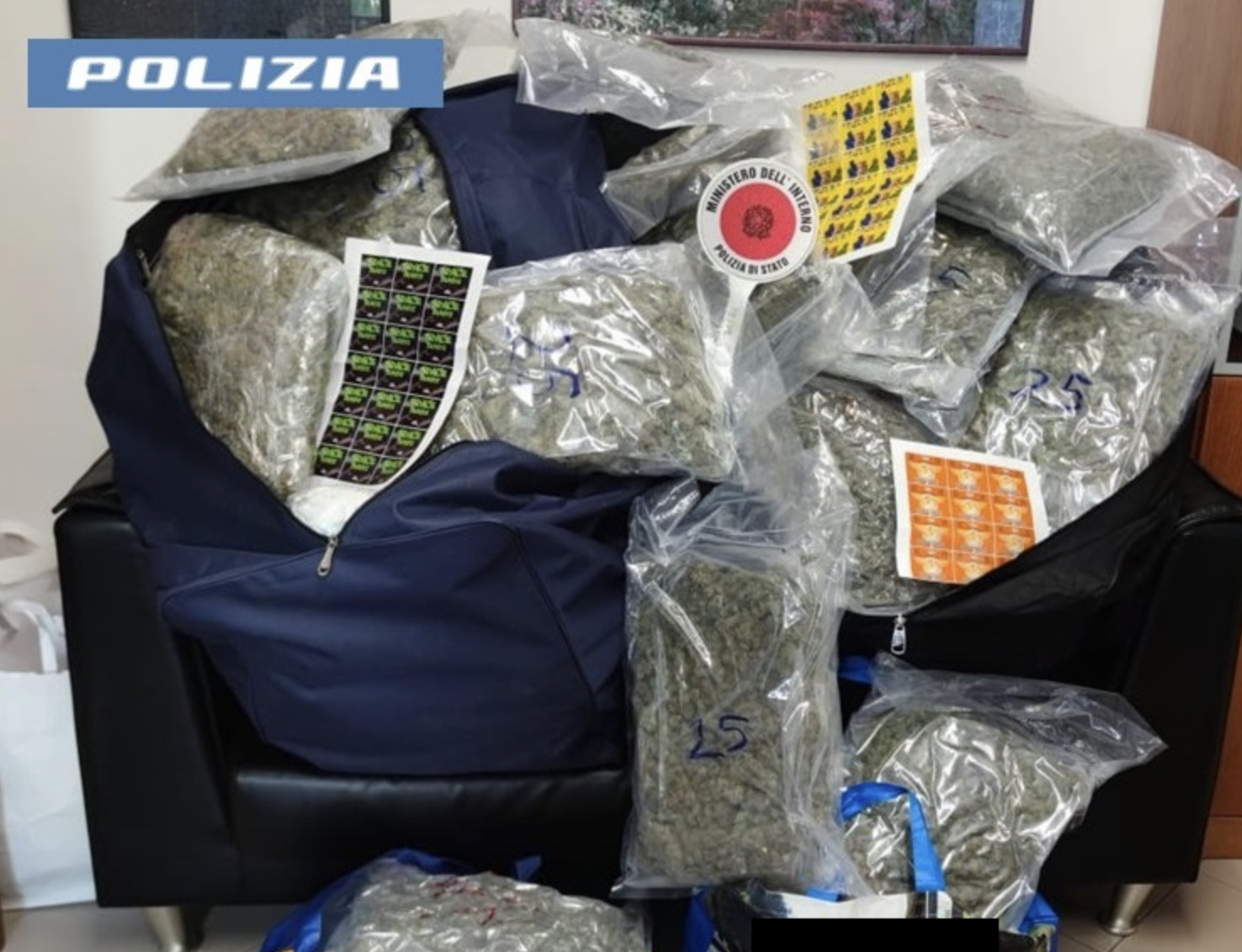 Trovati con 60 chili di marijuana in una casa: 2 arresti a Catania