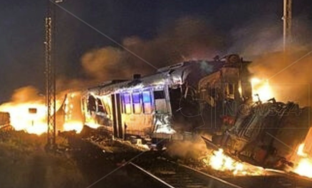 Consiglio regionale della Calabria ricorda vittime incidente ferroviario di Corigliano Rossano