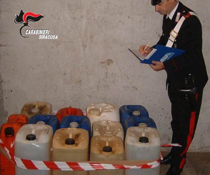 Carlentini, ladro di carburante arrestato dai carabinieri