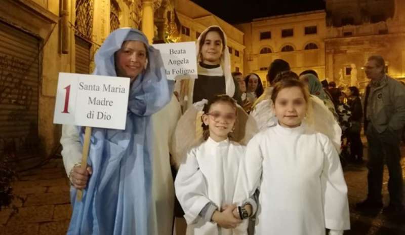Halloween, la Sicilia risponde con la "sfilata dei santi"
