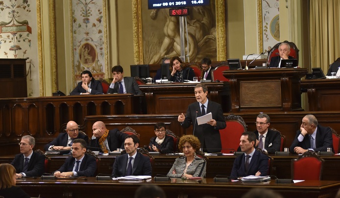 Sicilia, M5s: “Collegato finanziaria, maggioranza out e rinvia ancora"