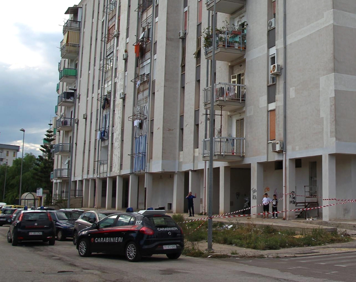 La bimba lanciata dal balcone, l'Asl di Taranto: le condizioni migliorano