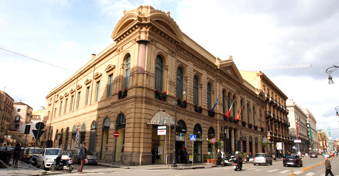 Palermo, al teatro Biondo richiamati 11 lavoratori in mobilità