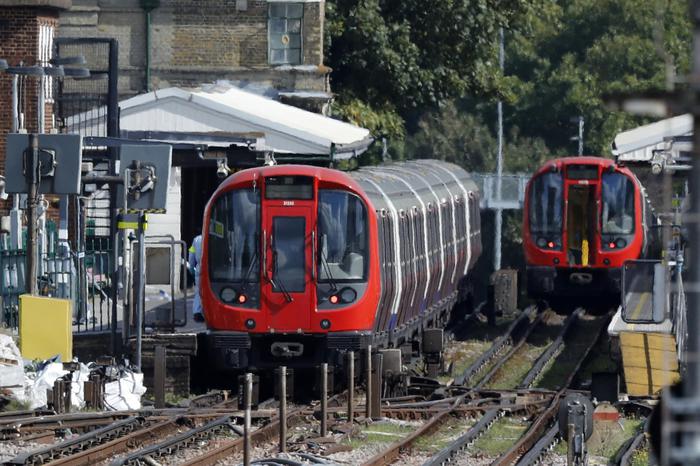 Terrorismo a Londra, 22 feriti per una esplosione