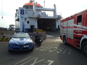 Elettricista di Messina muore folgorato mentre fa manutenzione in un traghetto