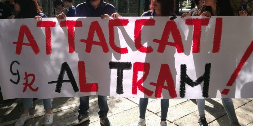 Proteste a Messina in piazza Cairoli contro eliminazione dei Tram