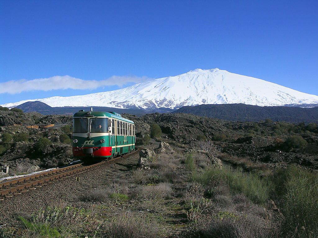 Vino: torna il treno dell'Etna per visitare le cantine
