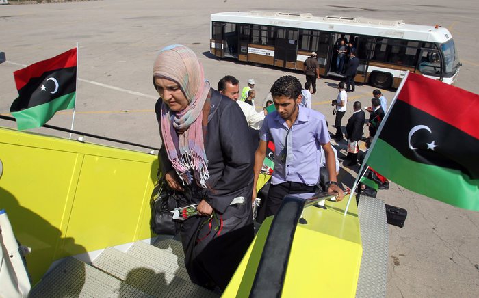 Razzi sull'aeroporto di Mitiga a  Tripoli, voli sospesi