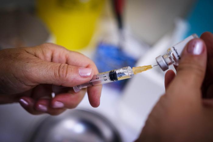 Vaccini, oggi è l'ultimo giorno per mettersi in regola