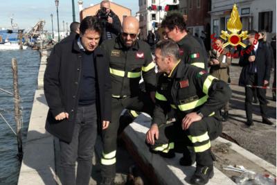 Disastri a Venezia, subito decreto del governo: 20 milioni per l'emergenza