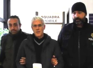 "Ti scippu a testa", le minacce a giornalista di Modica: notificato ordine d'arresto a presunto boss di Vittoria