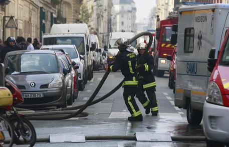 Incendio in una casa in Francia: tre morti, due sono bambine