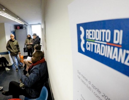Italia Viva raccoglierà le firme per abolire il Reddito di cittadinanza
