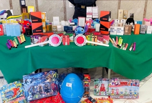 Palermo, la Finanza sequestra giocattoli e prodotti contraffatti