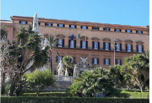 Palermo, dipendente Ars indagato: stipendio sospeso per un anno