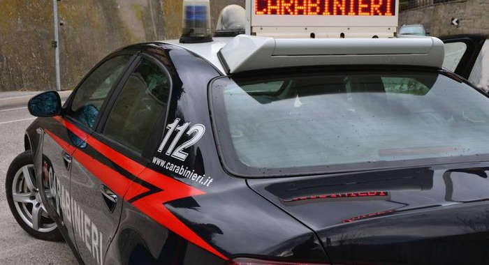 'Ndrangheta, estorsioni alle imprese nel Vibonese: 5 arresti